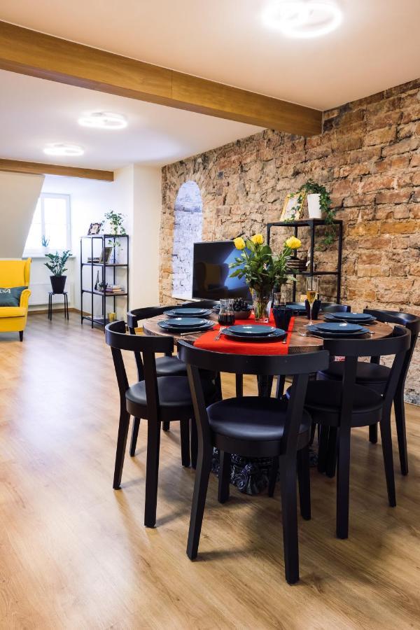 Rothko Apartment/8 Guests/4Bedrooms/Riga Old Town Esterno foto
