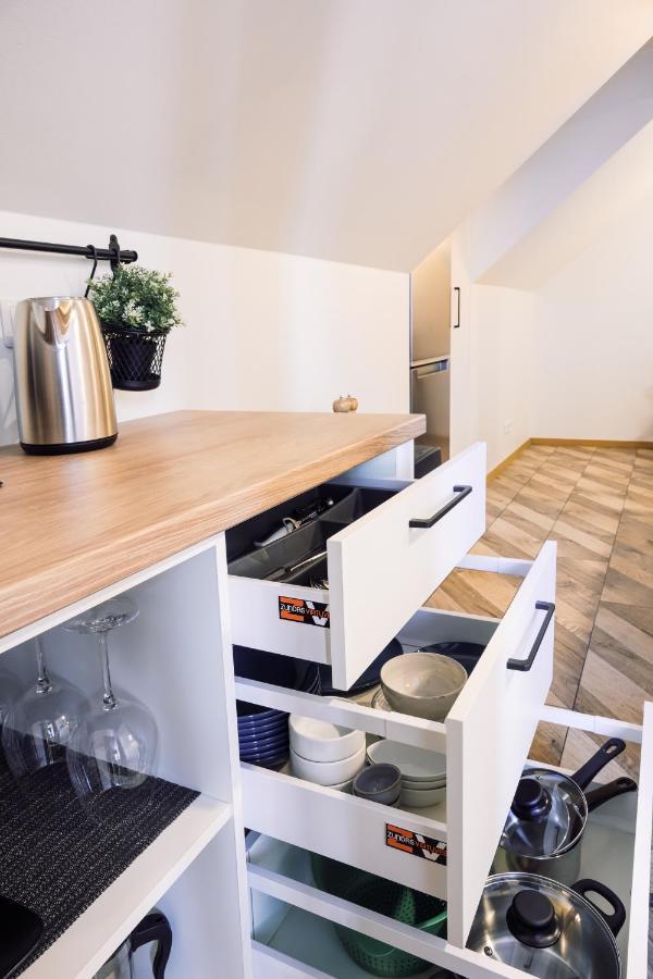 Rothko Apartment/8 Guests/4Bedrooms/Riga Old Town Esterno foto