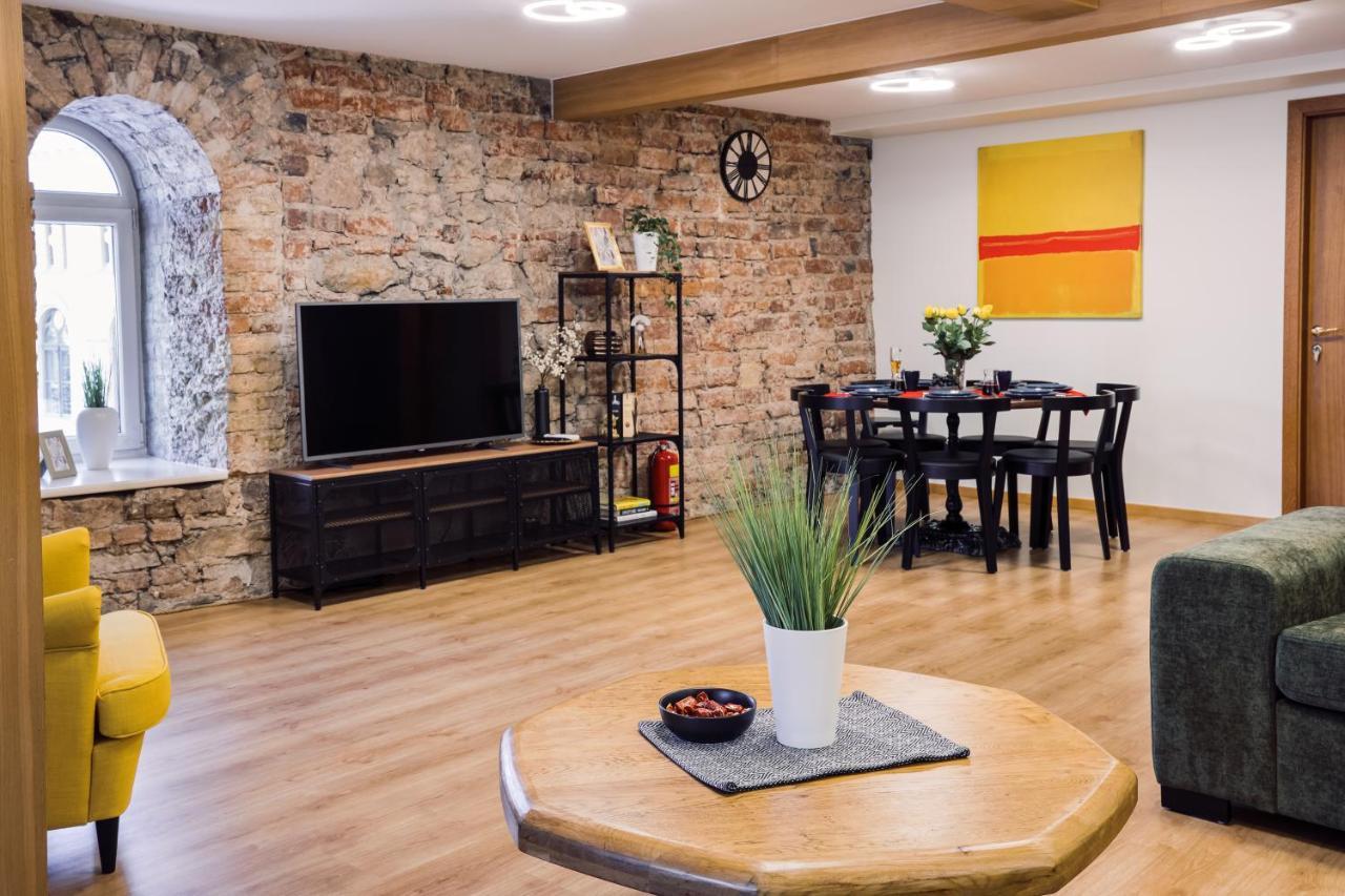 Rothko Apartment/8 Guests/4Bedrooms/Riga Old Town Esterno foto