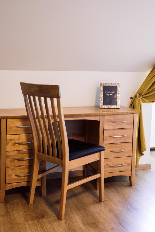 Rothko Apartment/8 Guests/4Bedrooms/Riga Old Town Esterno foto